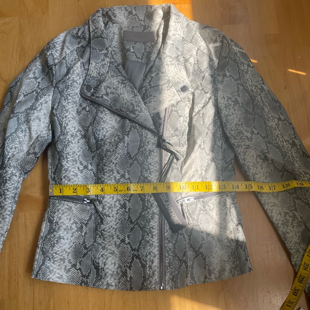 Blank NYC Faux Snake Skin Motor Jacket Grey White Women’s XS - Picture 6 of 12